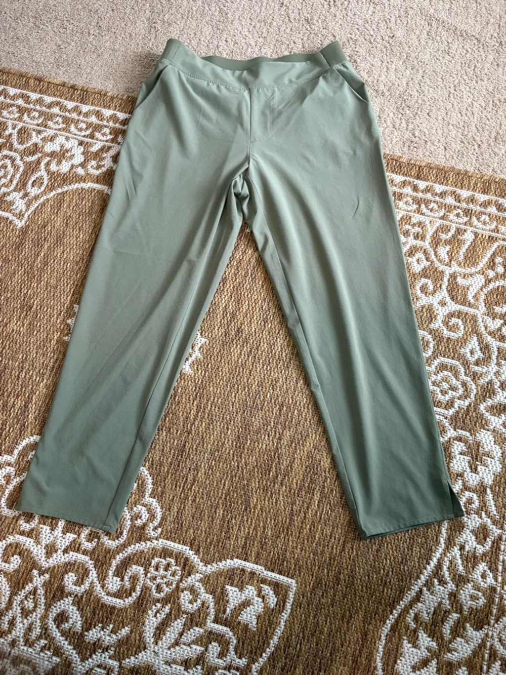 Tommy Bahama Pants Womens small Green IslandZone Arielle UPF 30 Quick Dry Golf